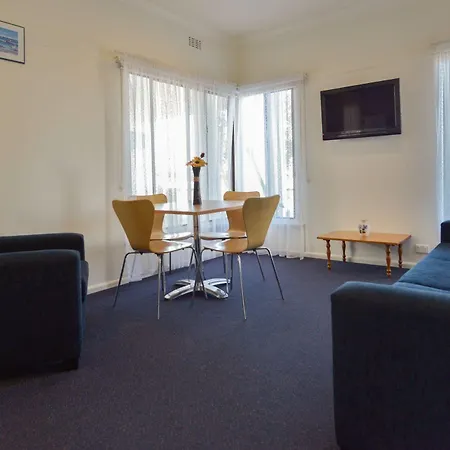 Heyfield Motel And Apartments Lakes Entrance Exterior photo