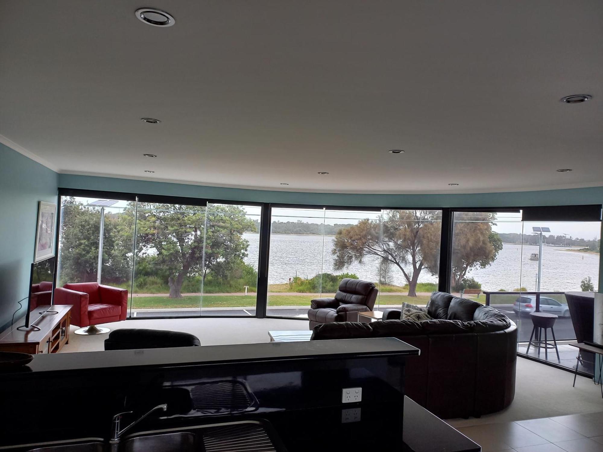 Heyfield And 3* Lakes Entrance