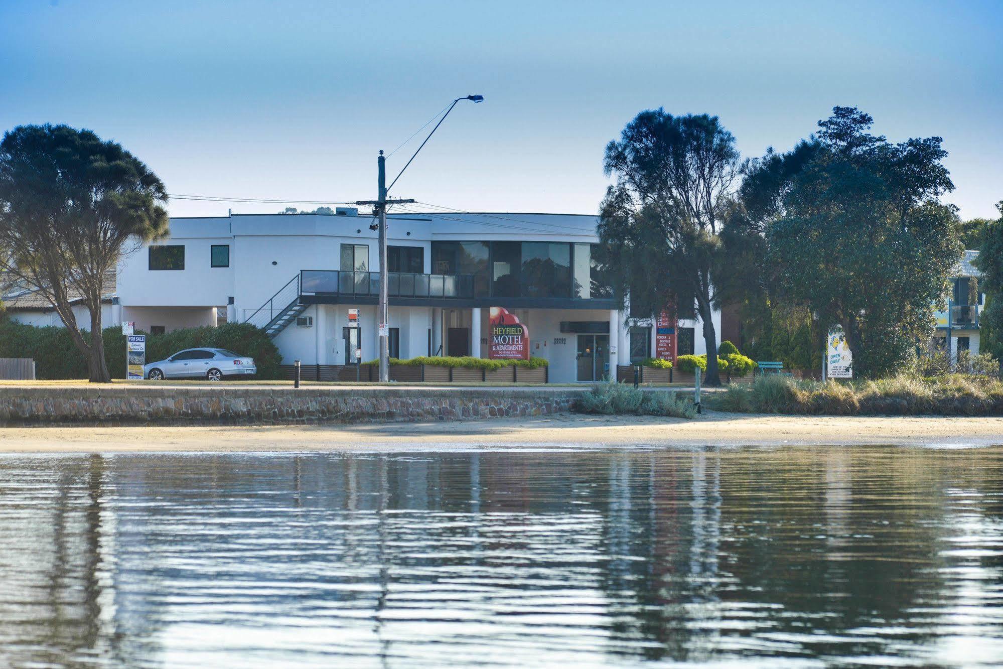 Heyfield And Lakes Entrance